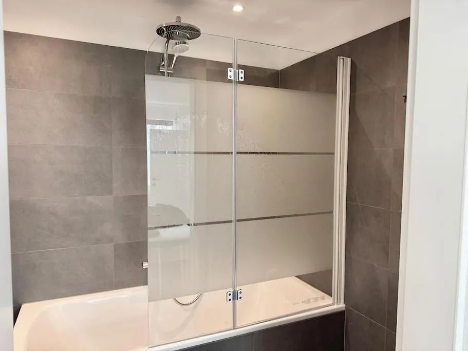 Modern Danube Apartment With Balcony Viena 0*,  Áustria
