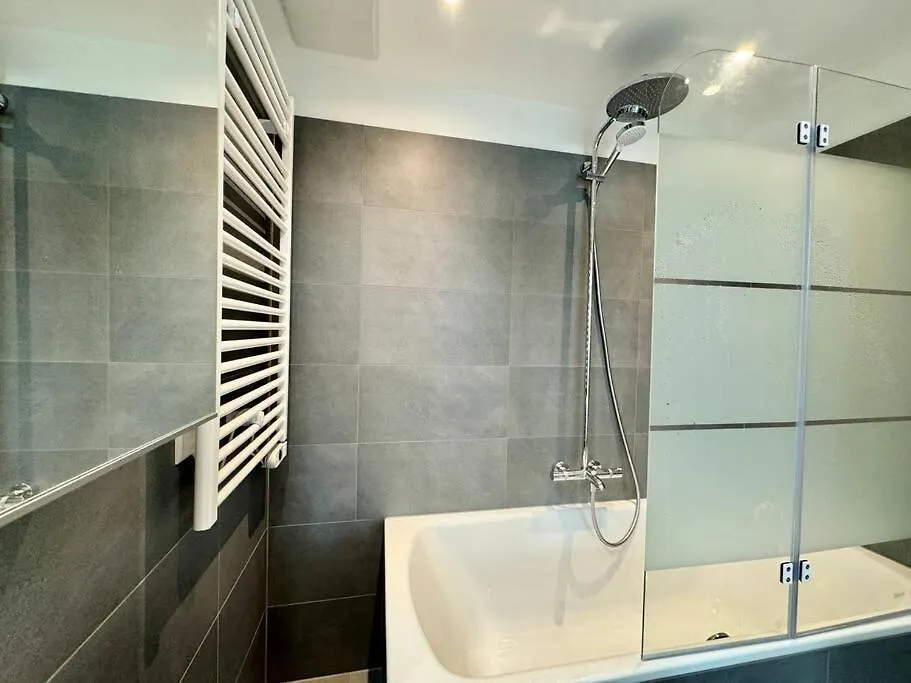 Modern Danube Apartment With Balcony Viena 0*,